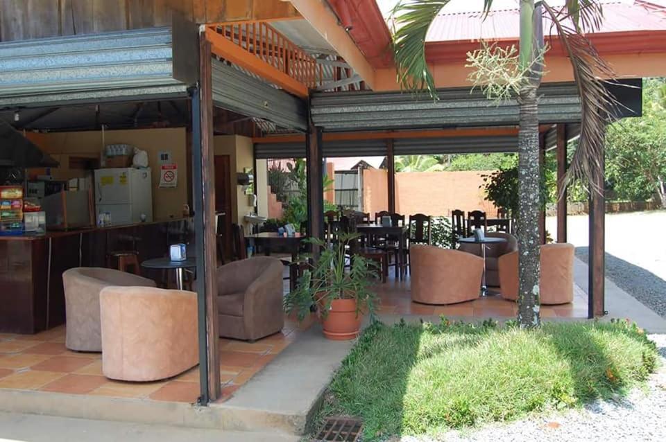 Hotel Amjeco San Isidro De El General Eksteriør bilde